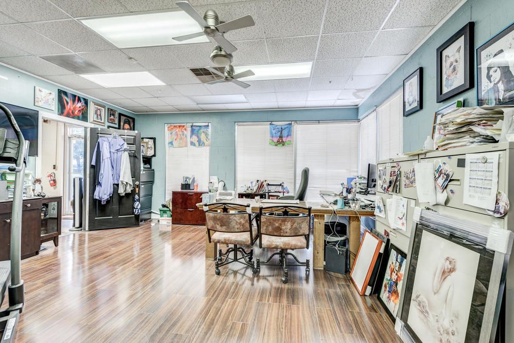 552 W Bedford Euless Rd, Hurst, TX 76053